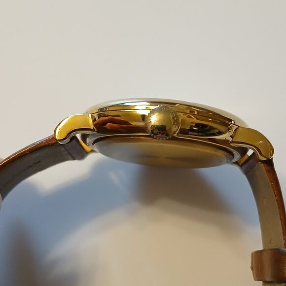Ladies Marc by Marc Jacobs MBM1316 Gold Tone Stainless Steel Quartz Watch WR50M main image 16